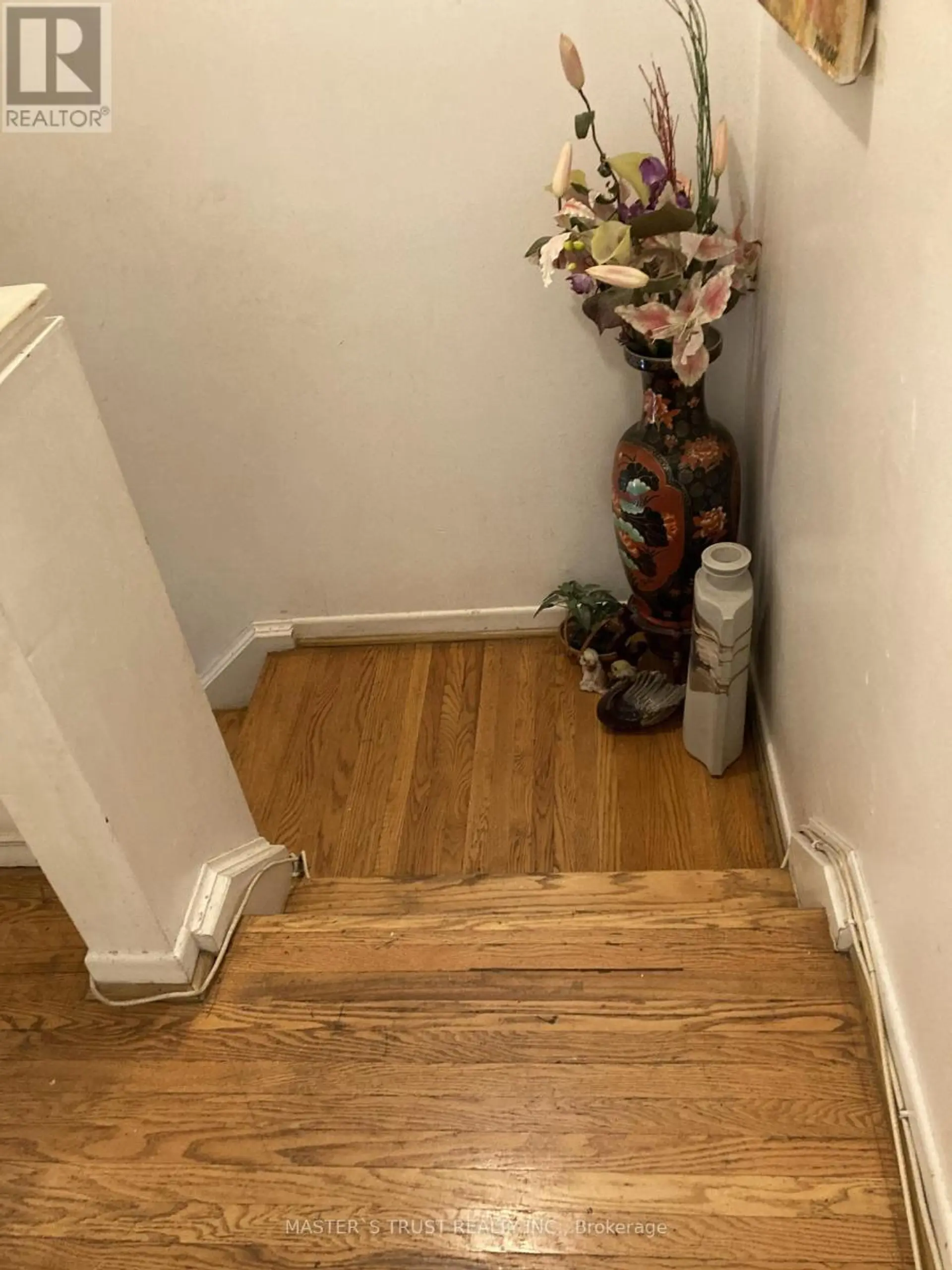 #72 246 JOHN GARLAND BOULEVARD - Image 3
