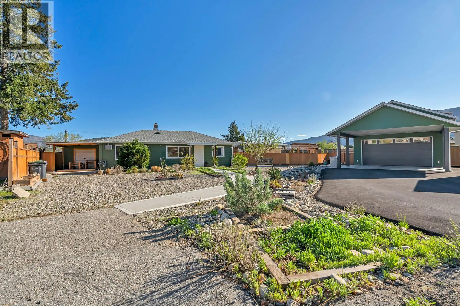 Property at 5900 Shamrock Place, Oliver, BC