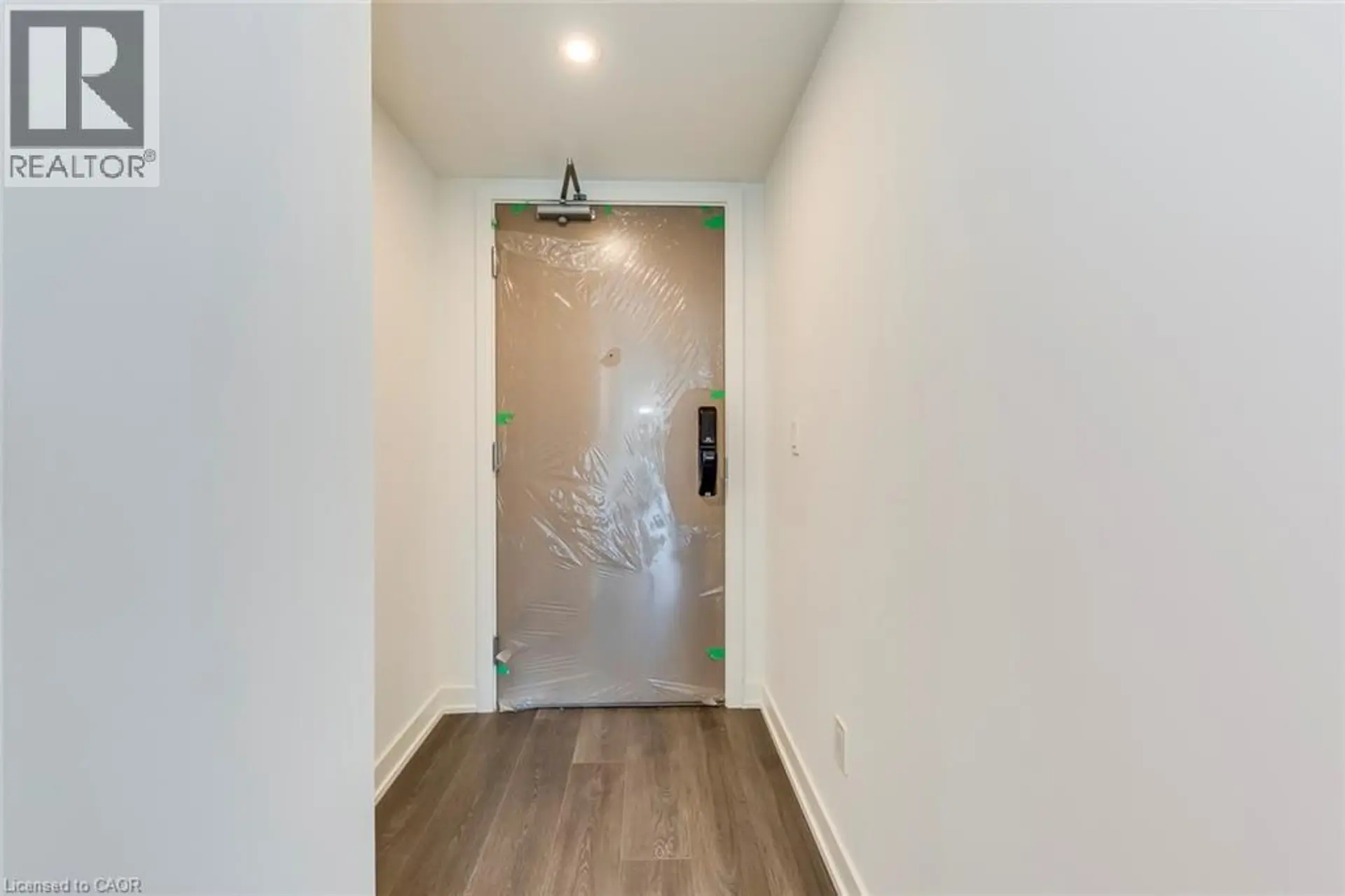 #303 370 MARTHA STREET - Image 2