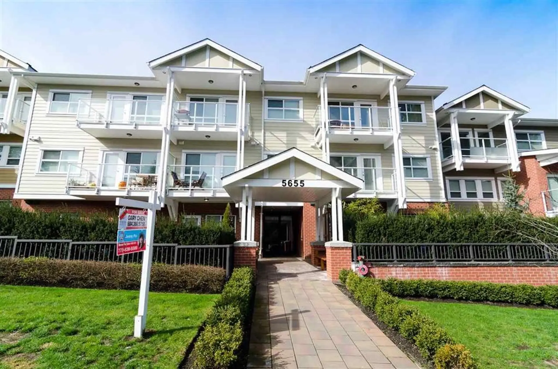 Property at #202 5655 Inman Avenue, Burnaby, BC