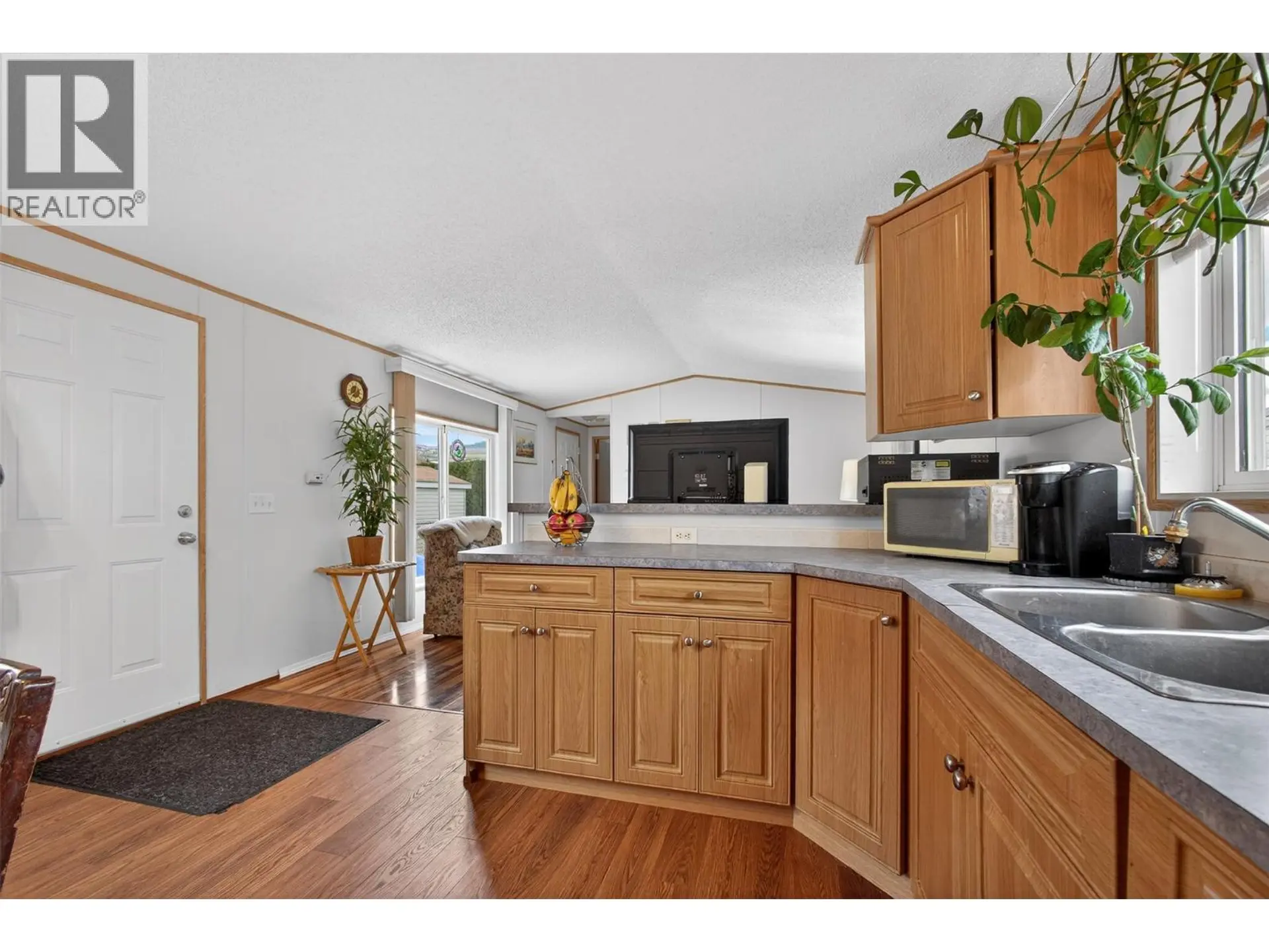 #29 6688 Tronson Road - Image 9