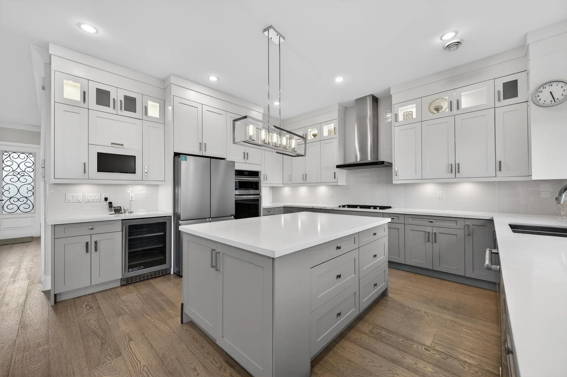 Property at 824 Chestnut Street, New Westminster, BC