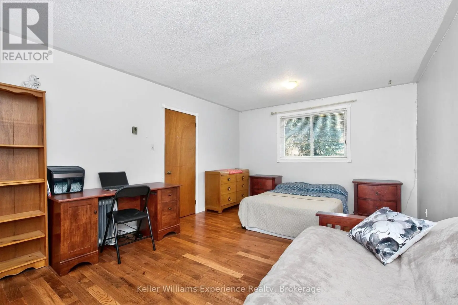 4 DUNLOP STREET - Image 8