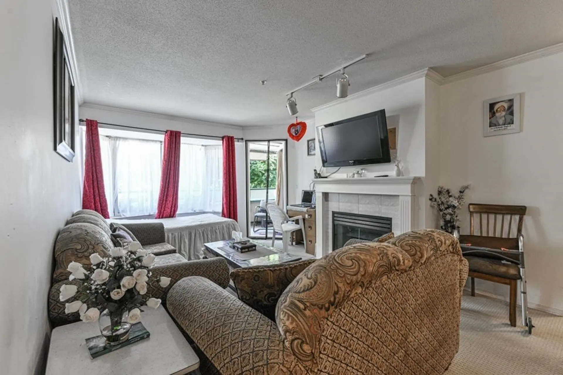 #208 2960 Trethewey Street - Image 3