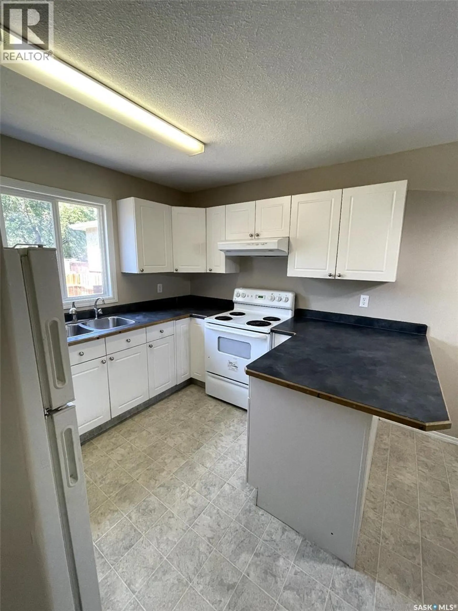 1154 Retallack STREET - Image 6