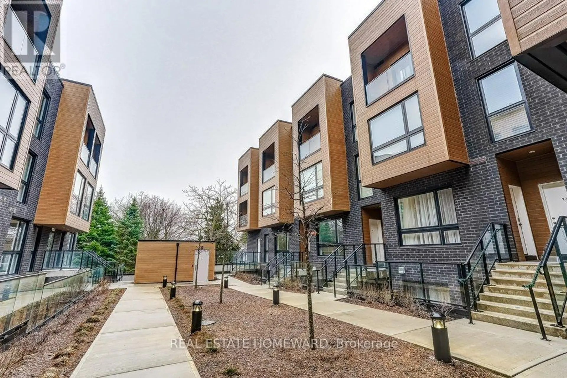 #16 35 BIRCHCLIFF AVENUE - Image 18