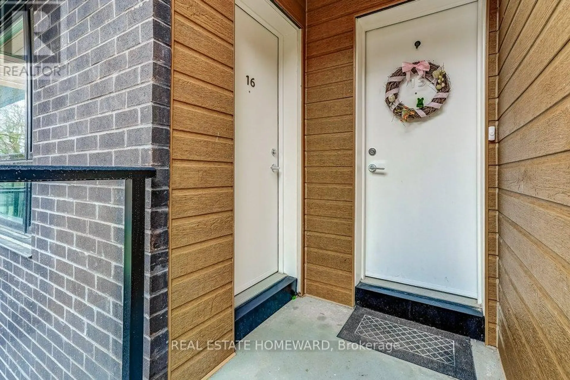 #16 35 BIRCHCLIFF AVENUE - Image 4