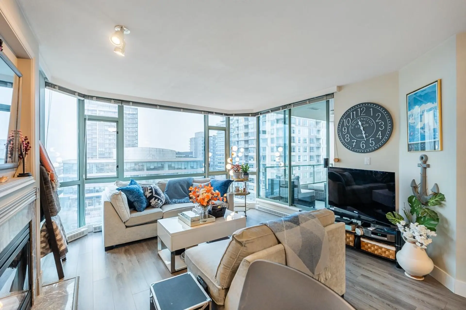 Property at #903 140 E 14th Street, North Vancouver, BC