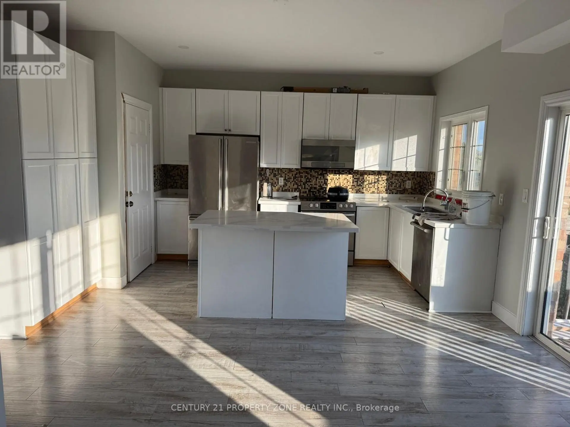 2 ABBOTSBURY DRIVE - Image 2