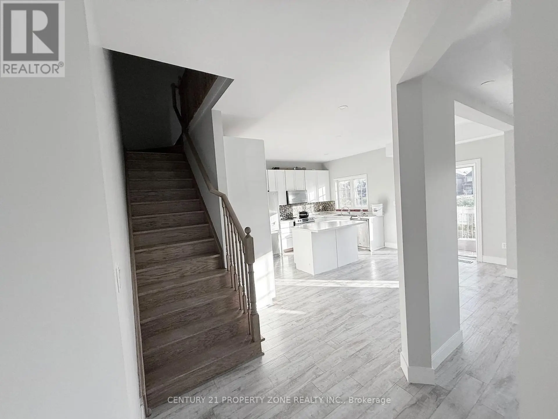 2 ABBOTSBURY DRIVE - Image 3