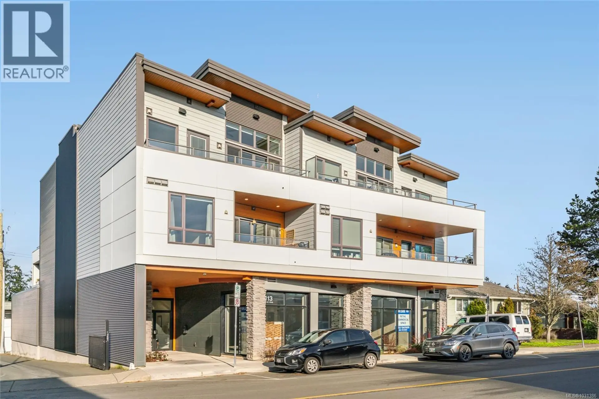Property at #203 113 Hirst Ave E, Parksville, BC