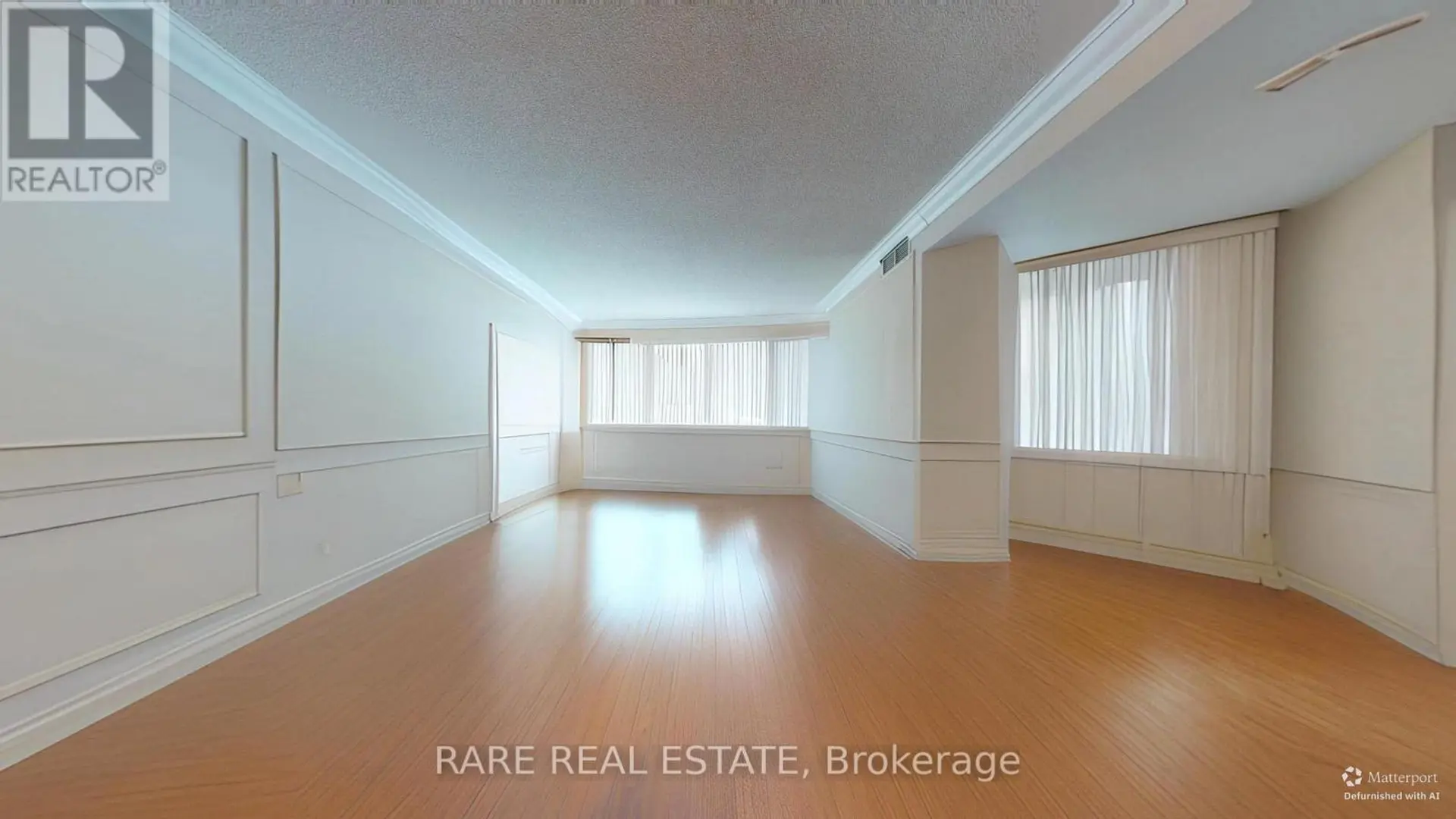 #1015 62 SUNCREST BOULEVARD - Image 4