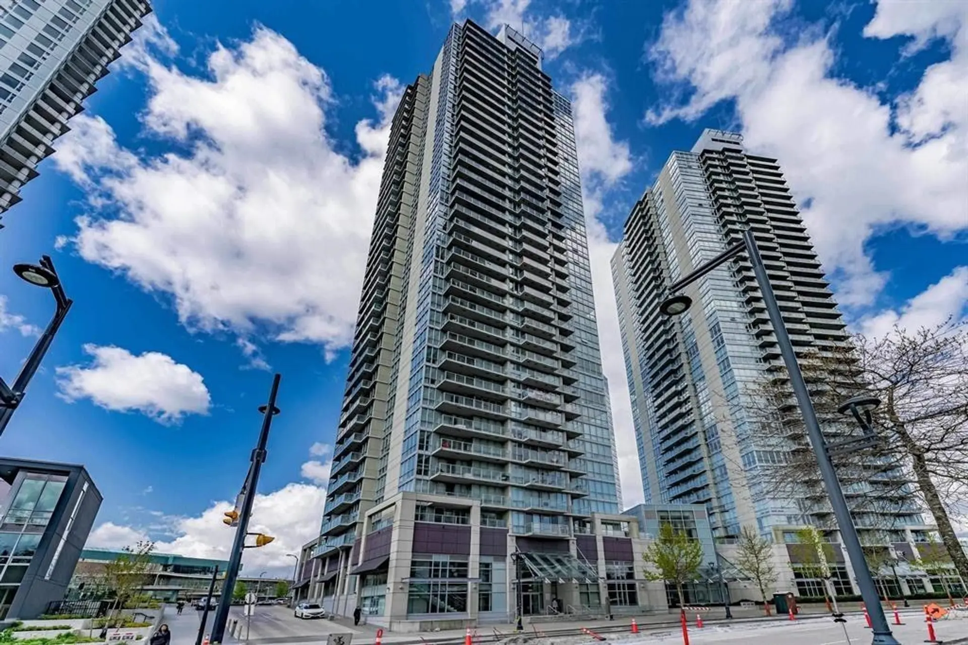 Property at #809 9981 Whalley Boulevard, Surrey, BC