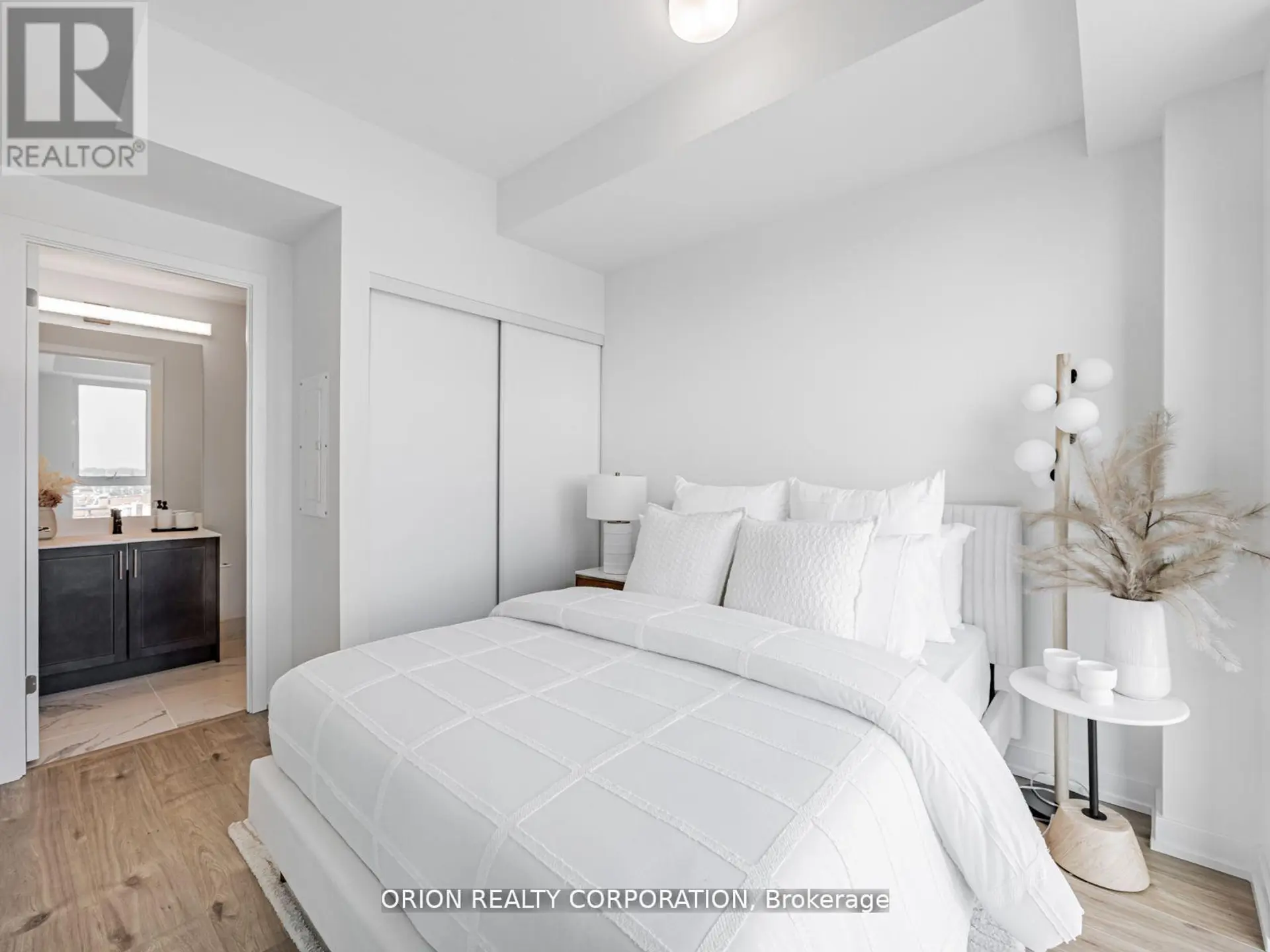 #517 201 BROCK STREET S - Image 9
