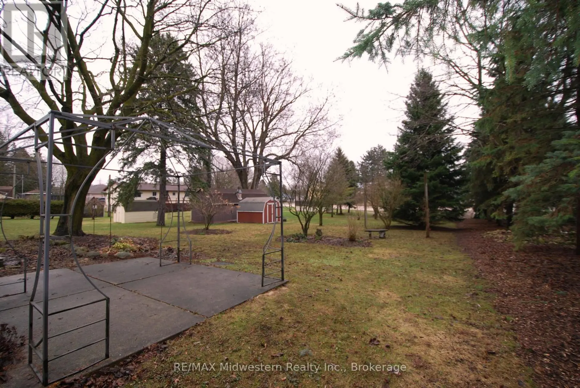 69 LOUISE STREET - Image 4