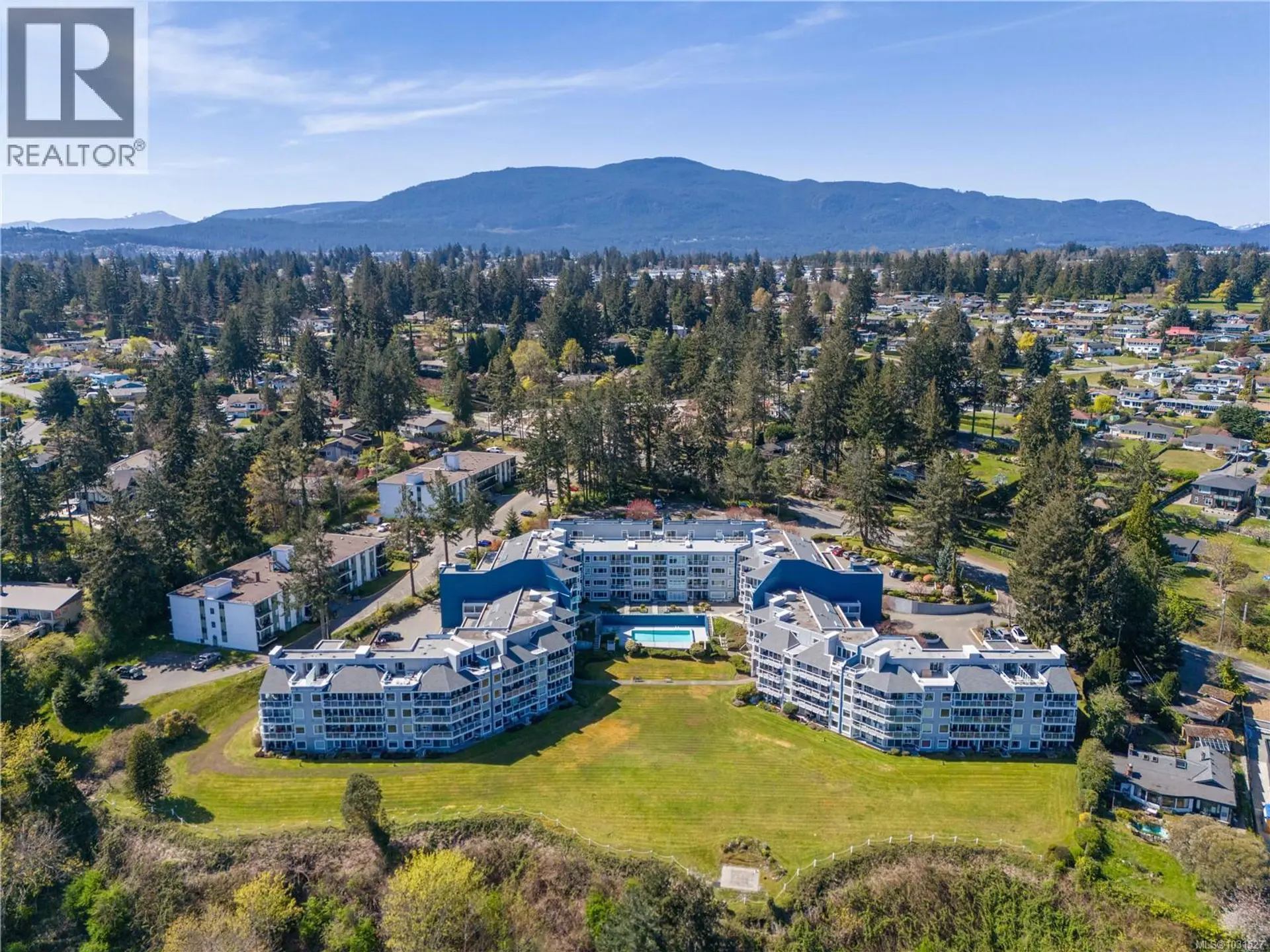 Property at #418 2562 Departure Bay Rd, Nanaimo, BC