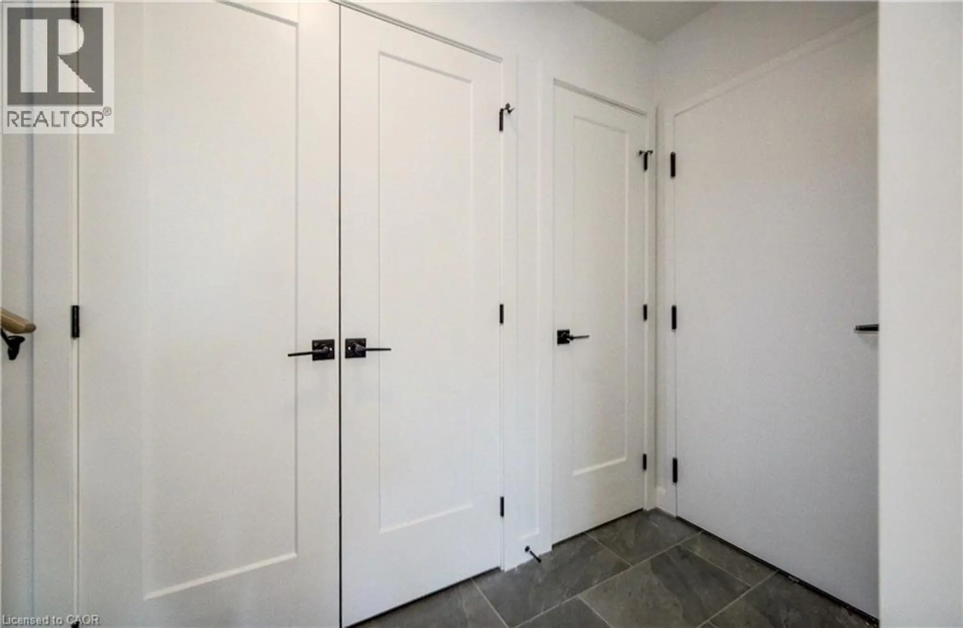 #89 31 MILL STREET - Image 3