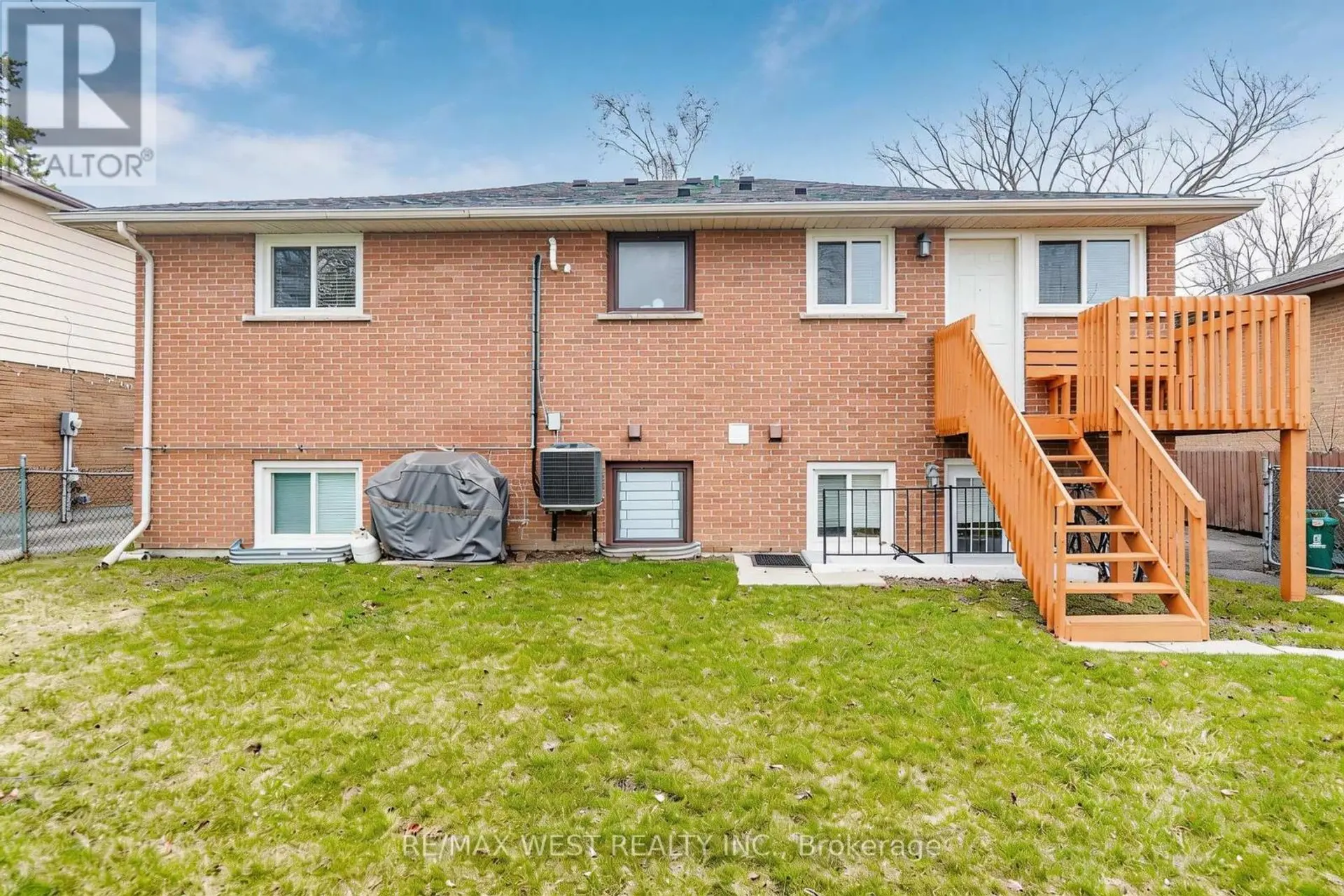 361 DWIGHT AVENUE - Image 14