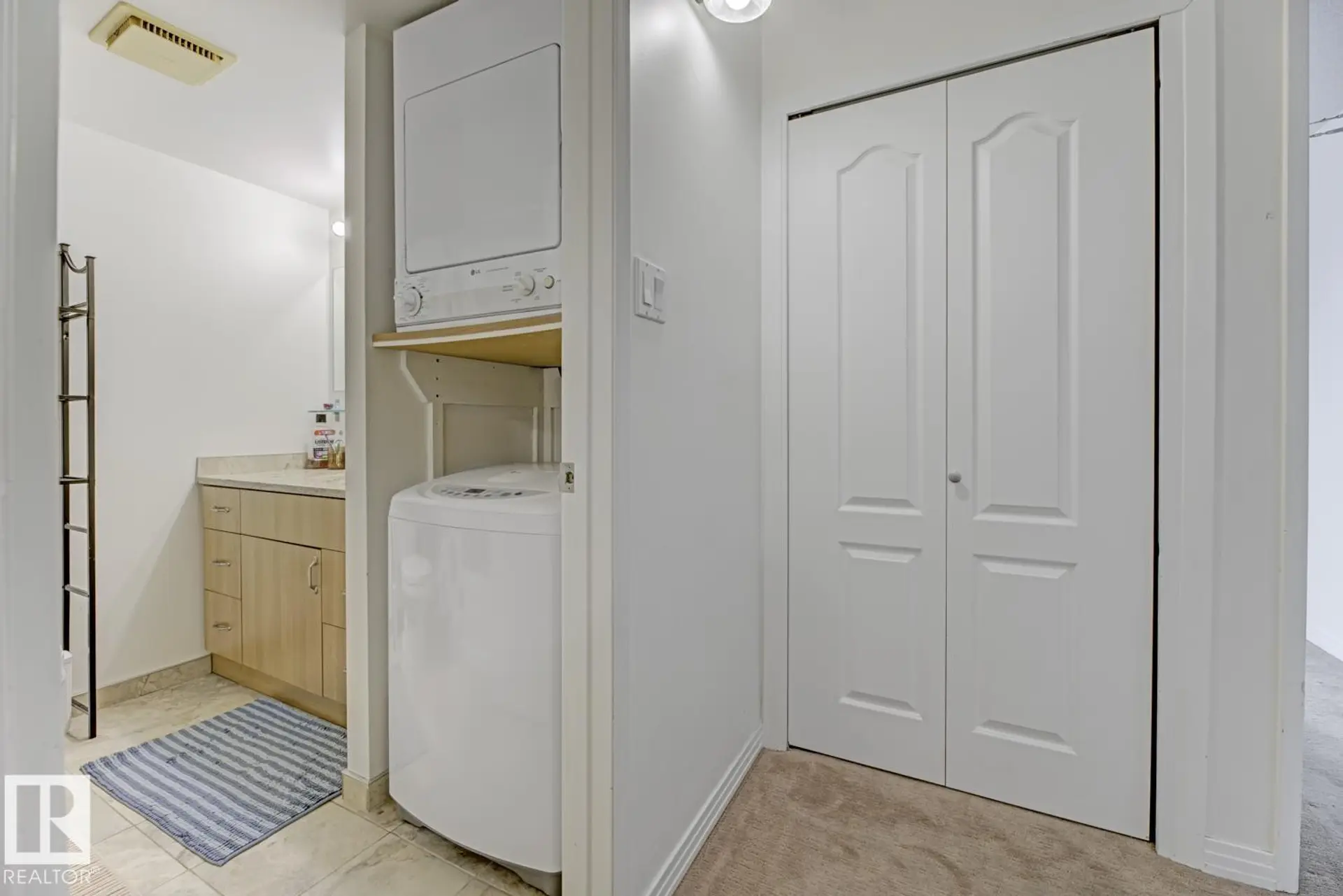 #404 11026 106 ST NW - Image 12