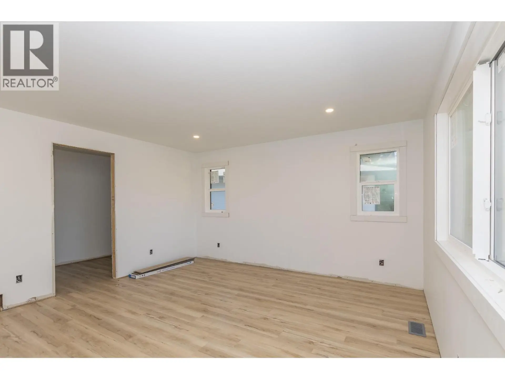 1500 21 Street NE - Image 14