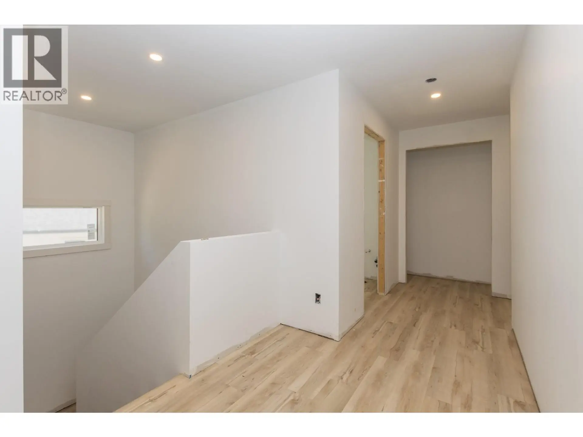 1500 21 Street NE - Image 15