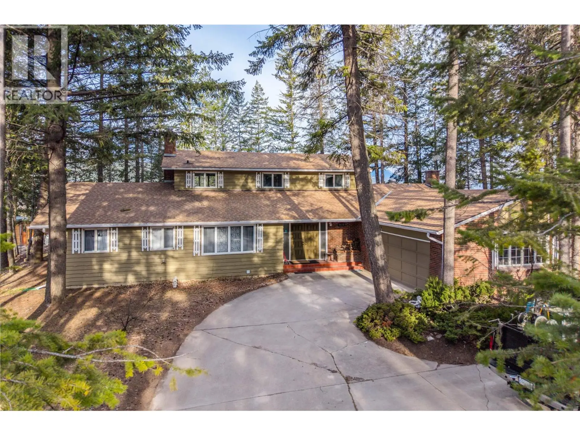 Property at 1420 Birch Crescent, Golden, BC
