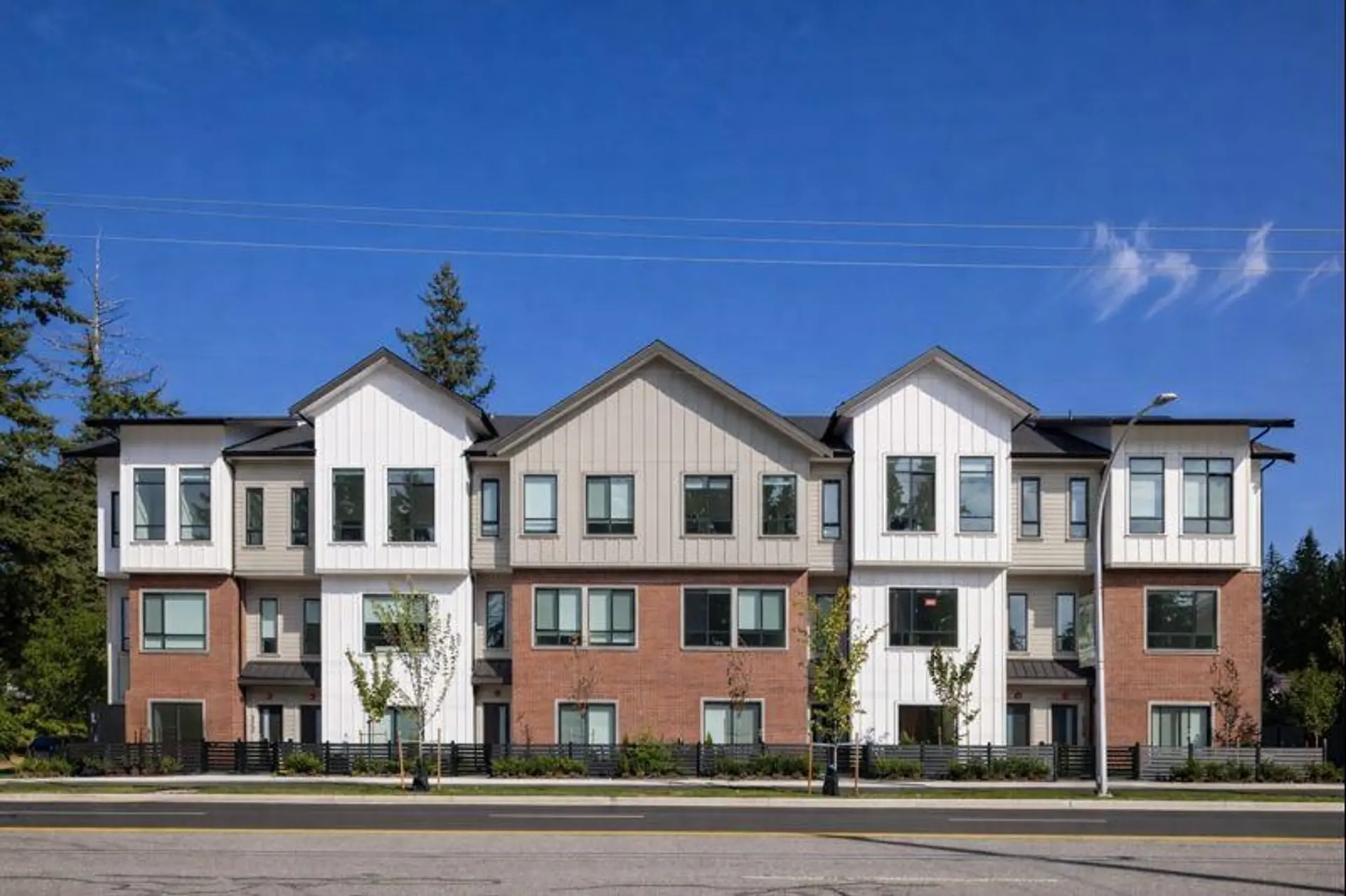 4538 208 Street - Image 17