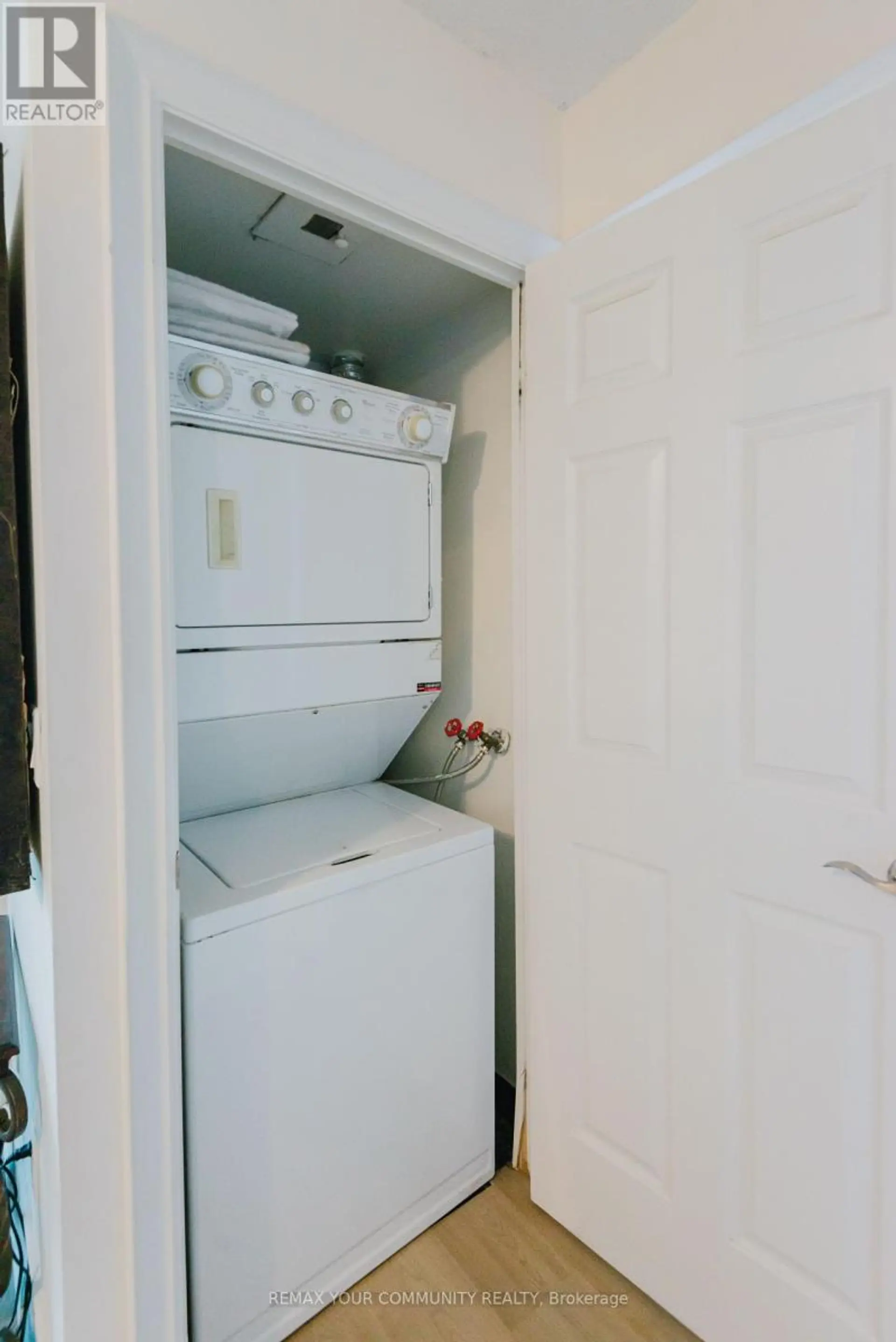 #2510 15 GREENVIEW AVENUE - Image 13