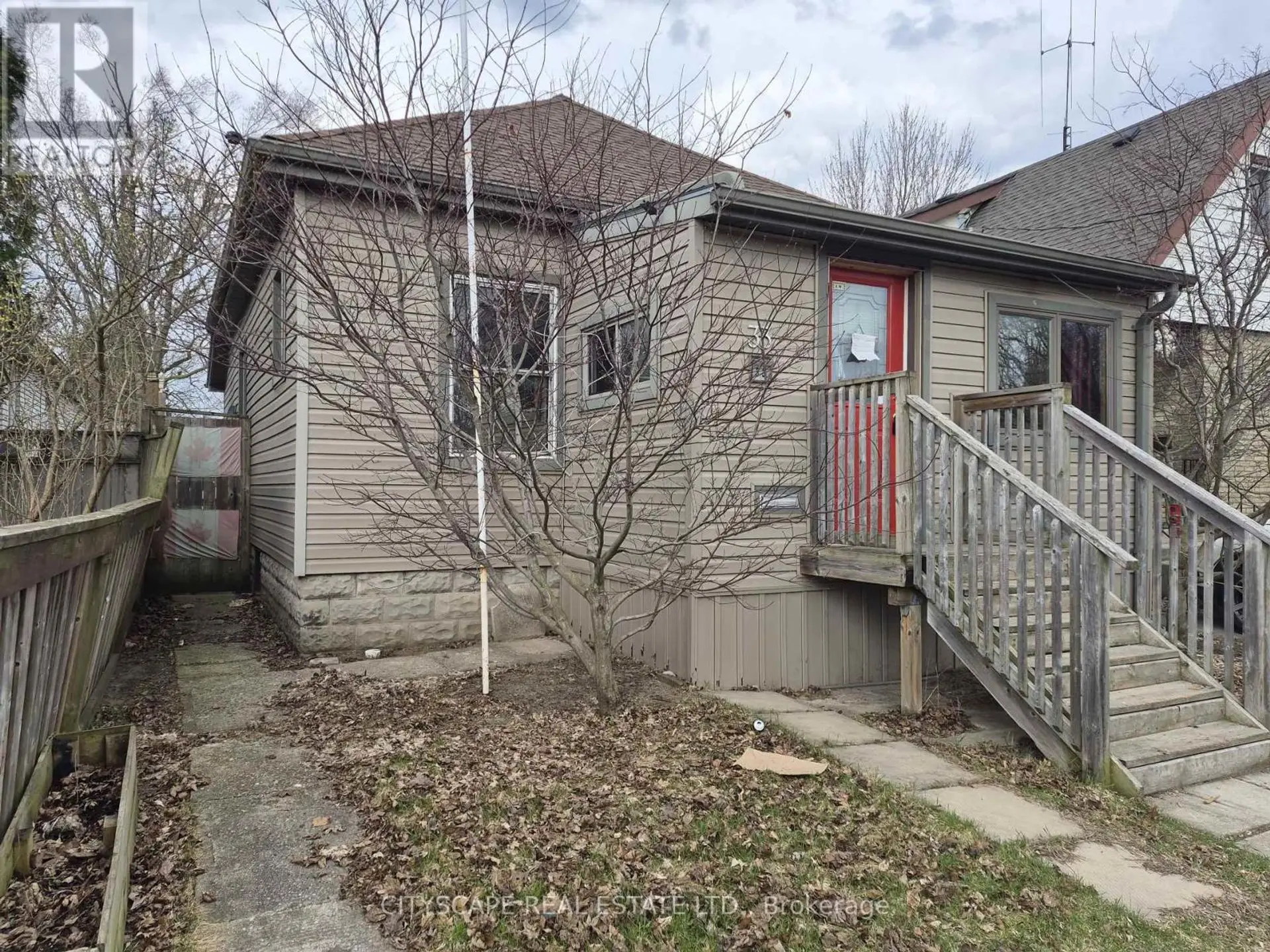 33 GLENWOOD AVENUE - Image 3