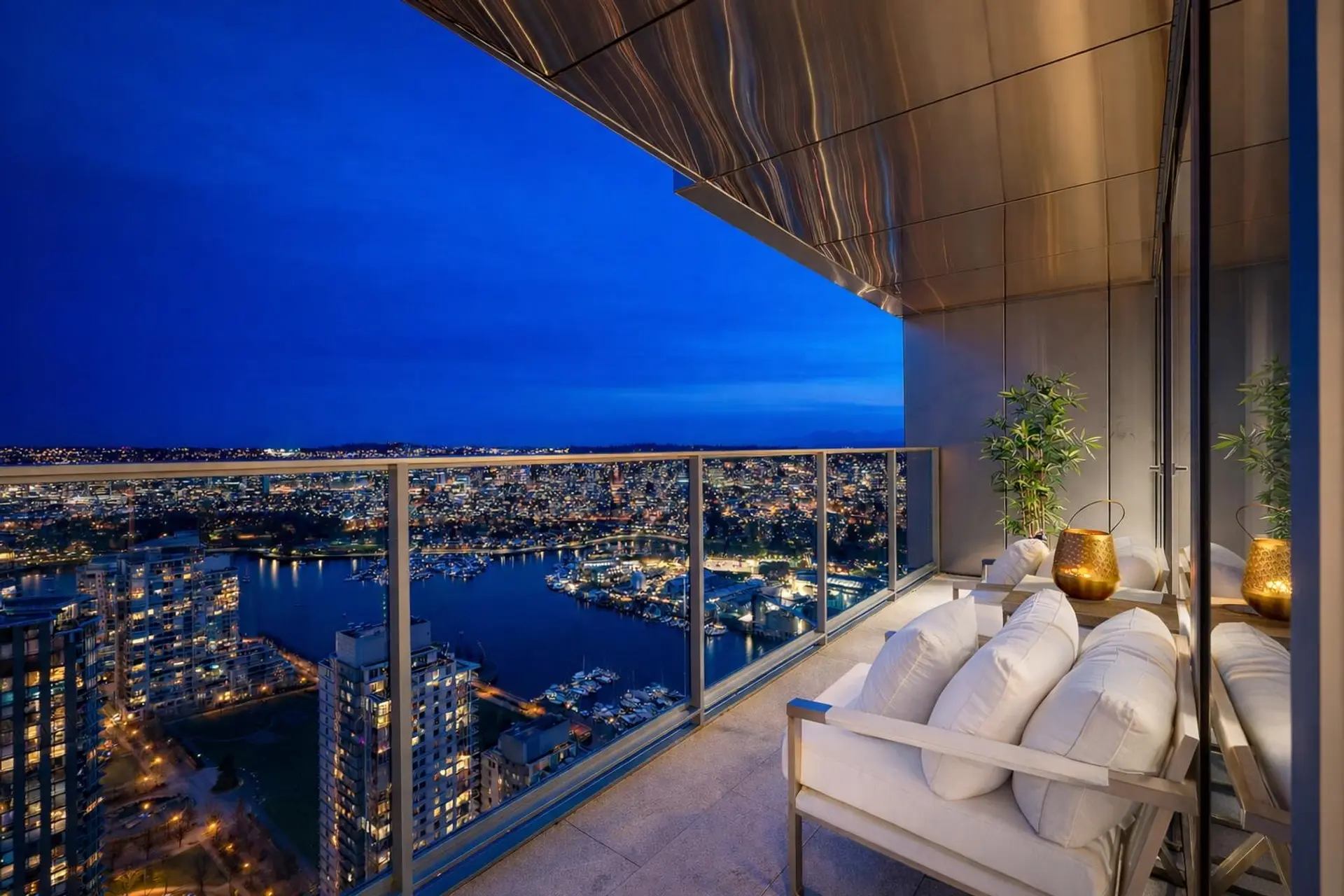 Property at #4806 1480 Howe Street, Vancouver, BC