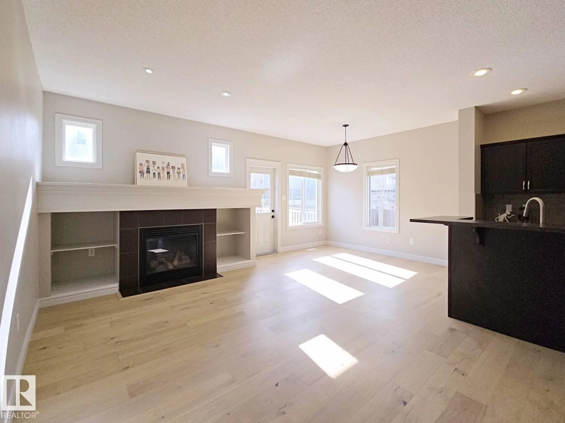11525 18A AV SW - Image 2
