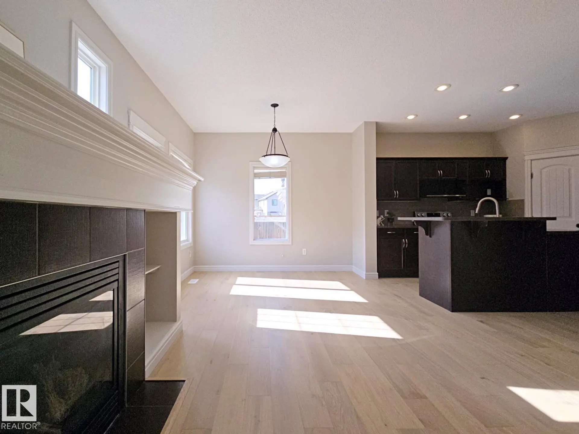 11525 18A AV SW - Image 3