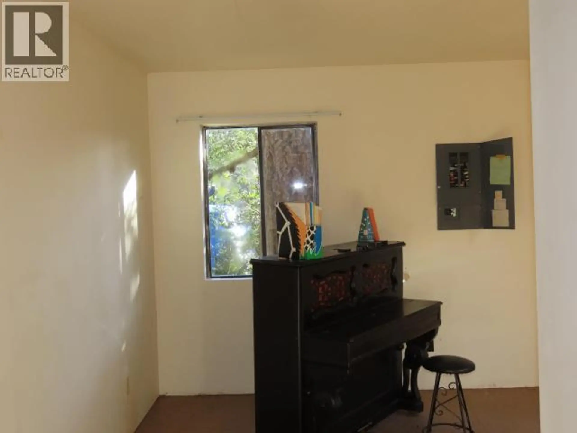 4723 BALSAM AVE - Image 5