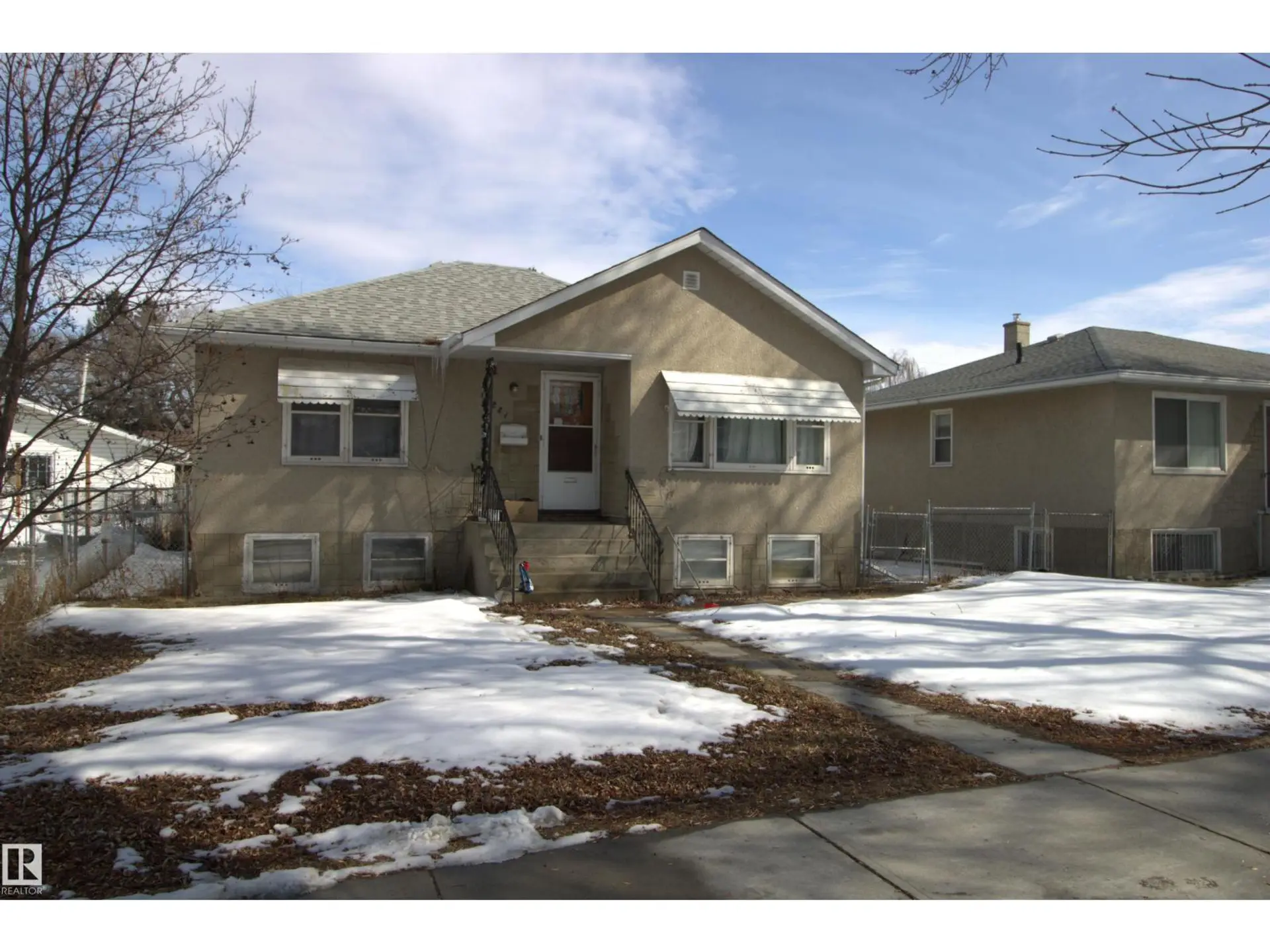 12221 94 ST NW - Image 1