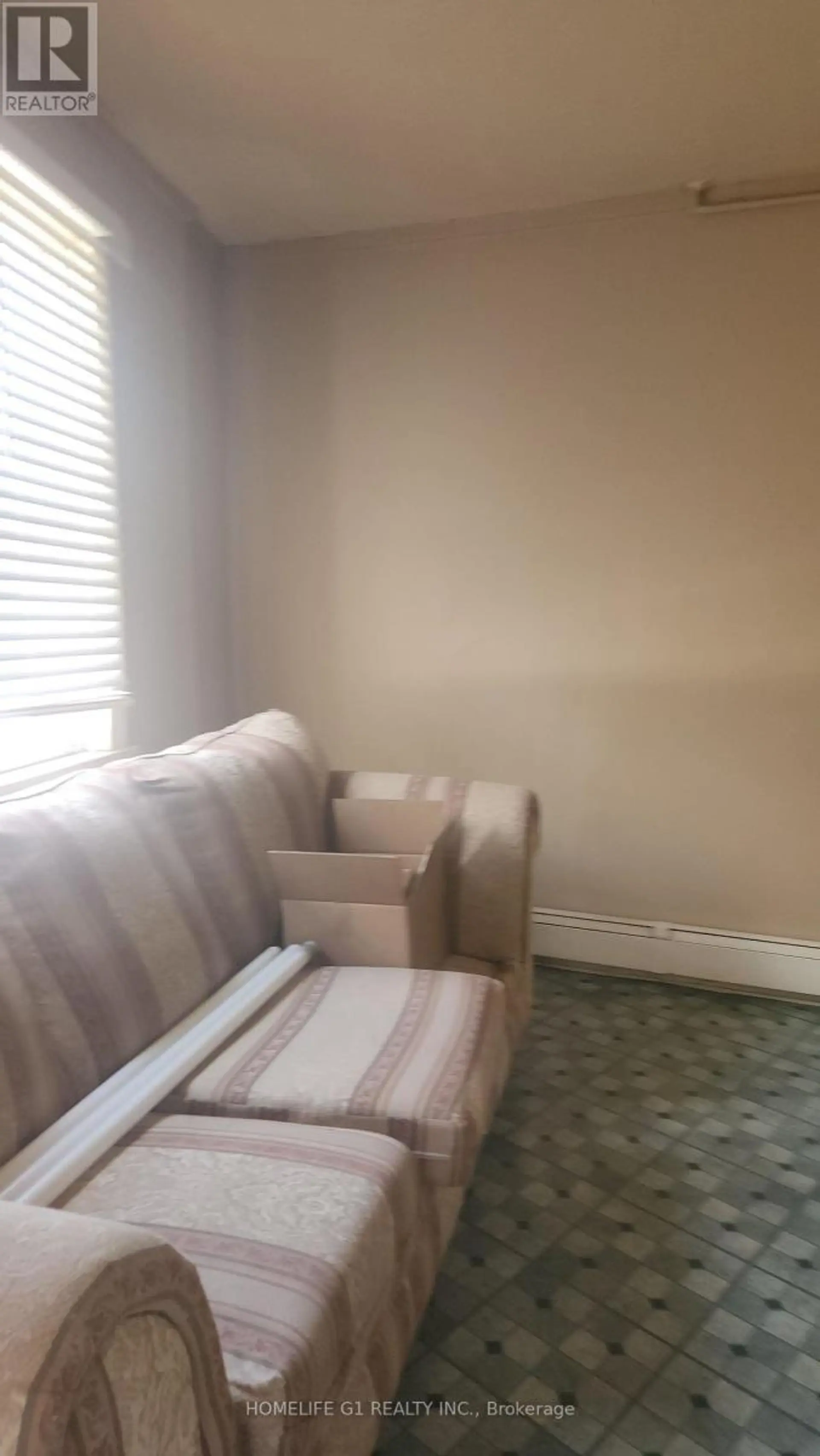 42 RIVERSIDE DRIVE - Image 5