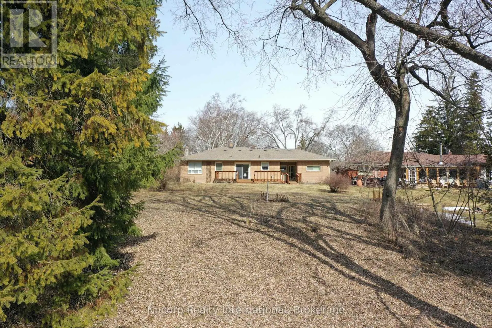 774 SUTHERLAND AVENUE - Image 10
