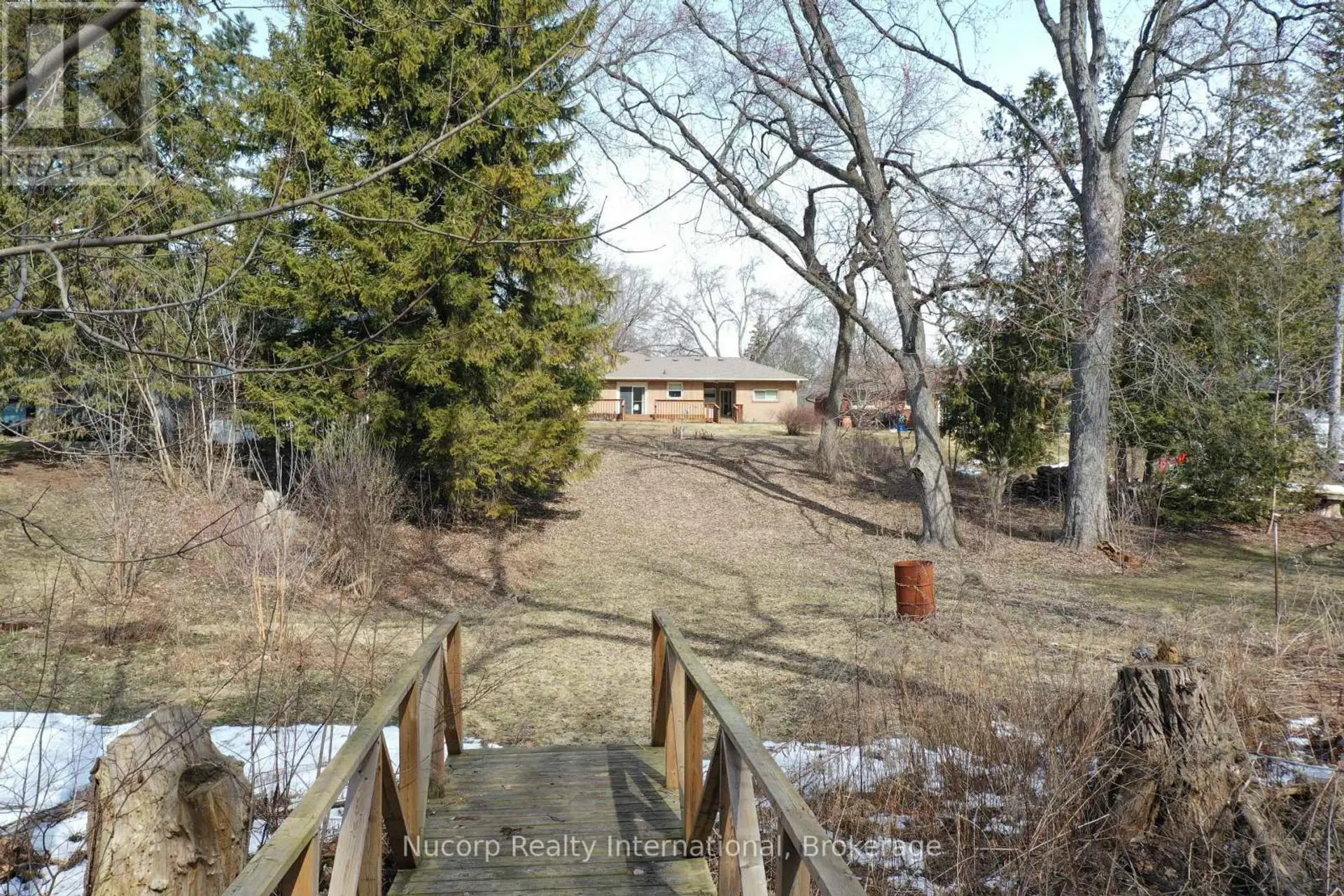 774 SUTHERLAND AVENUE - Image 9