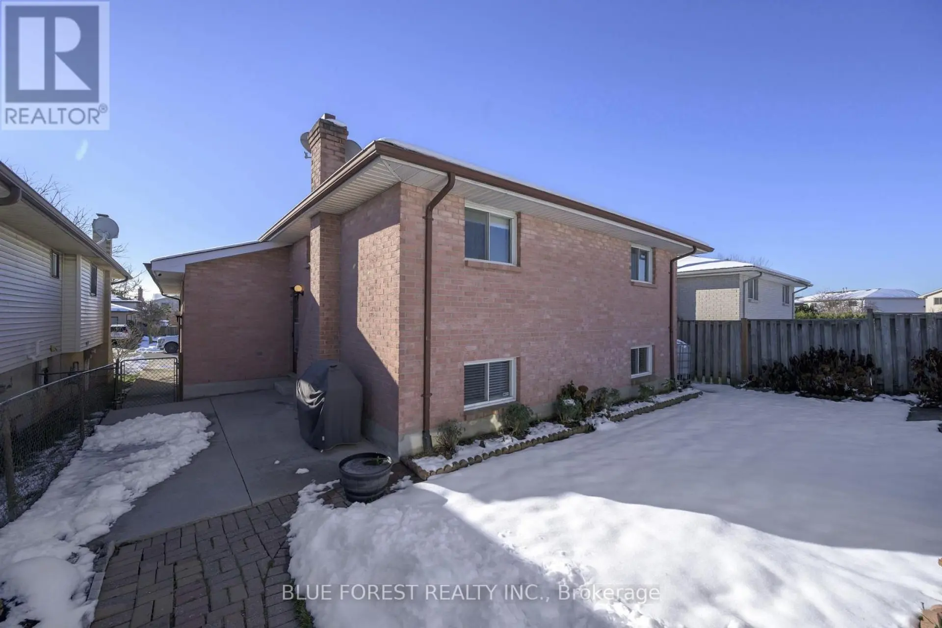 36 GOLFDALE CRESCENT - Image 18