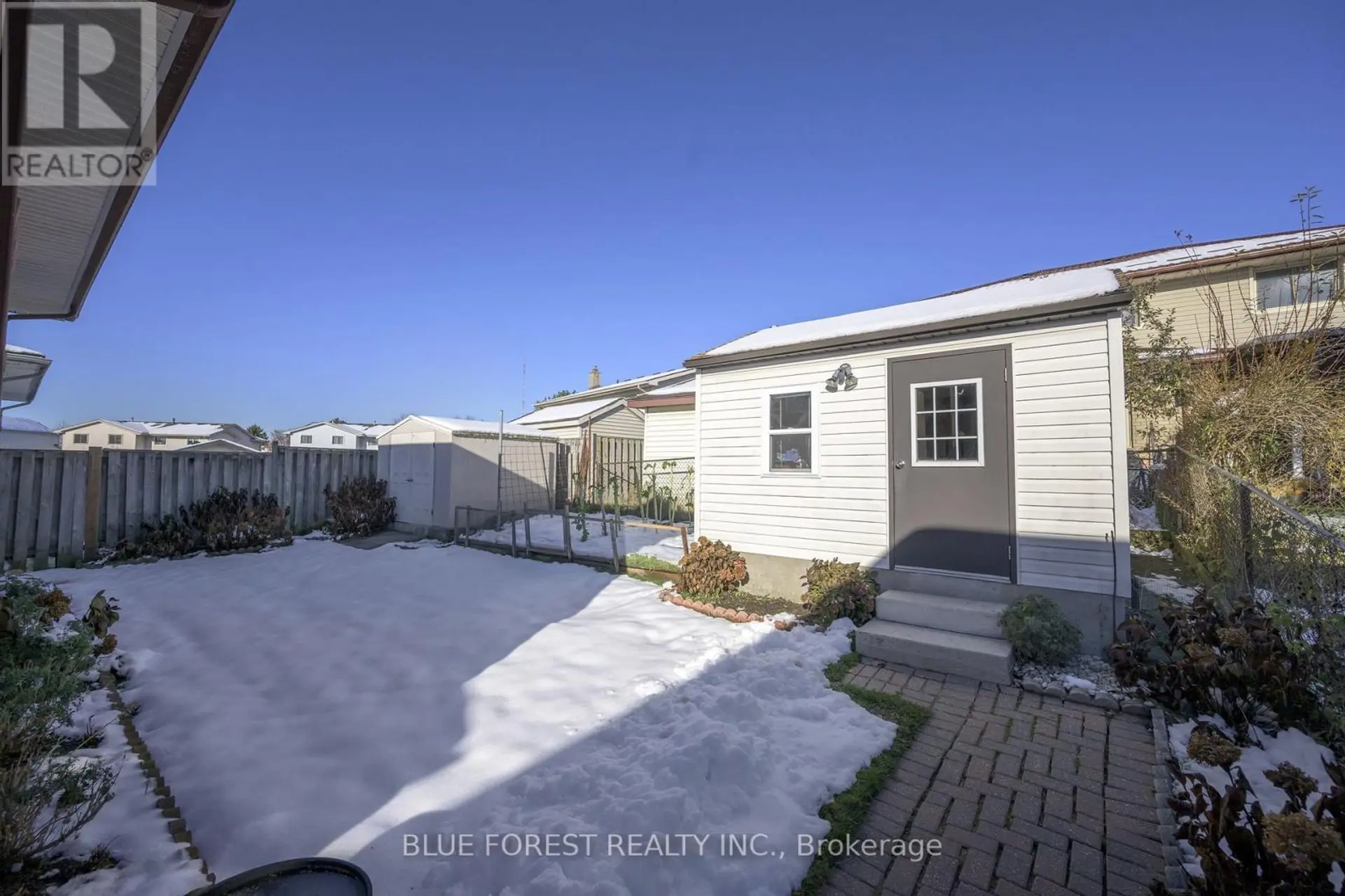 36 GOLFDALE CRESCENT - Image 19