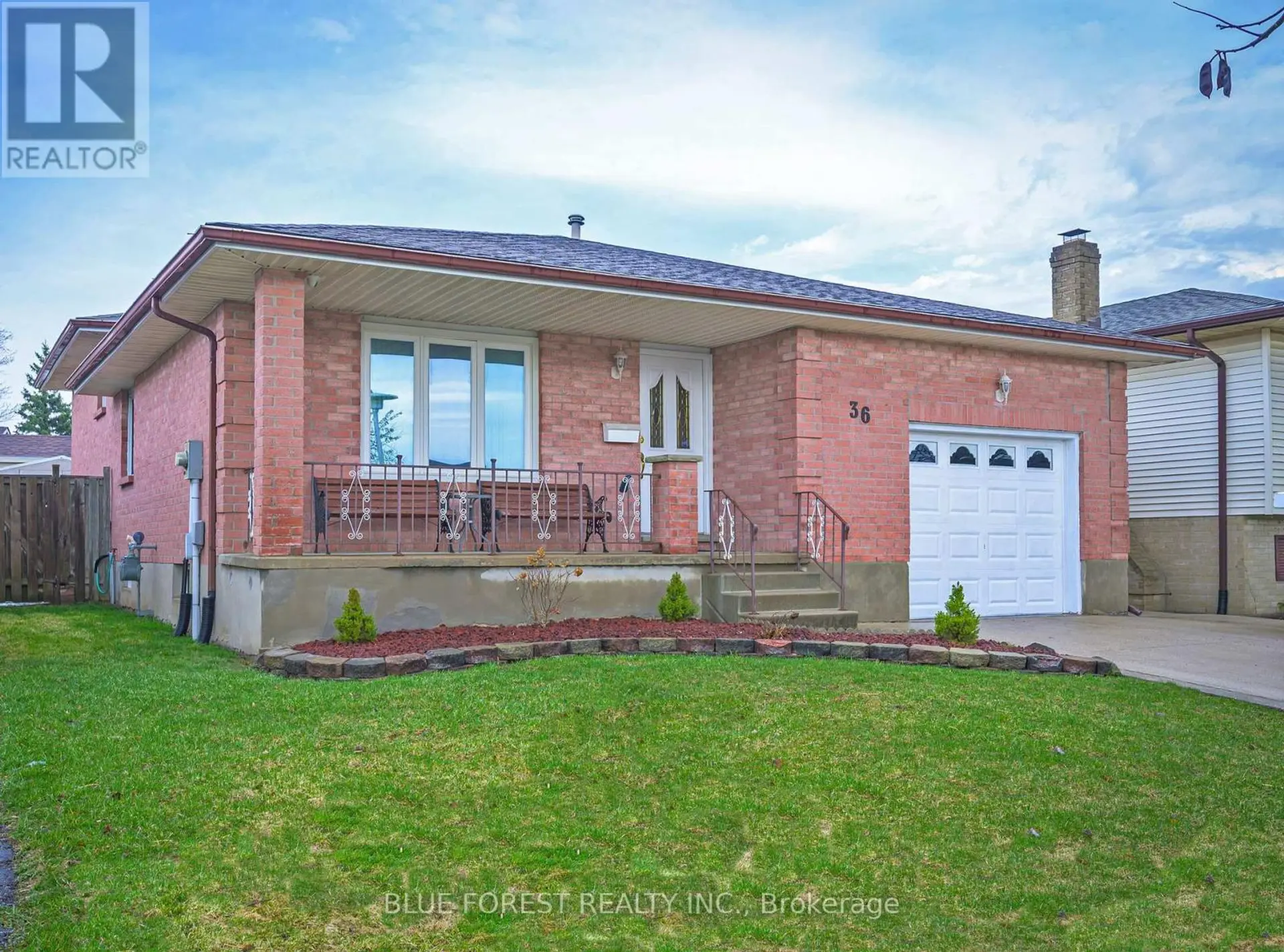 36 GOLFDALE CRESCENT - Image 1