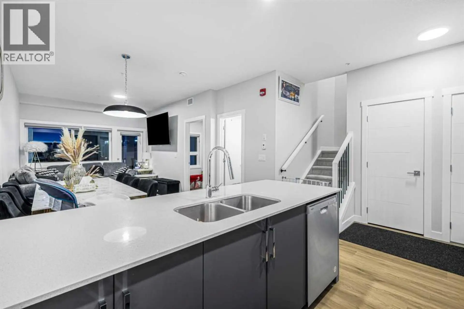 #2226 151 SKYVIEW BAY NE - Image 8