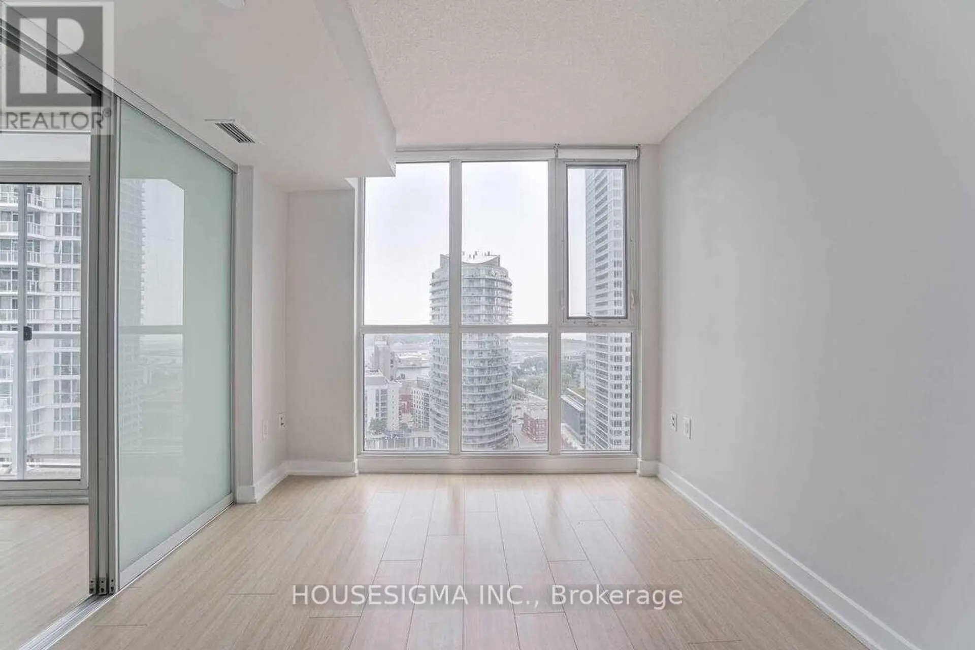 #2503 85 QUEENS WHARF ROAD - Image 13