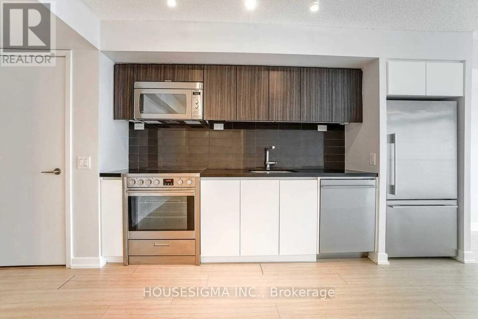 #2503 85 QUEENS WHARF ROAD - Image 5