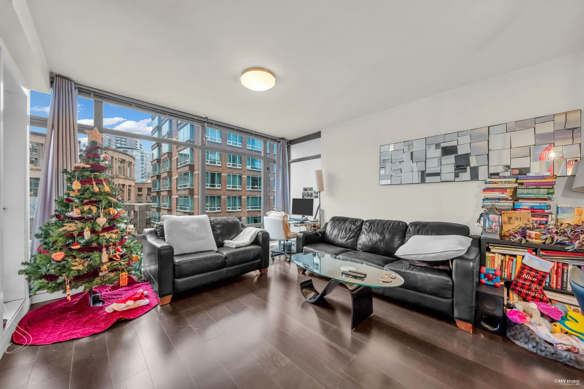 #803 788 Richards Street - Image 5