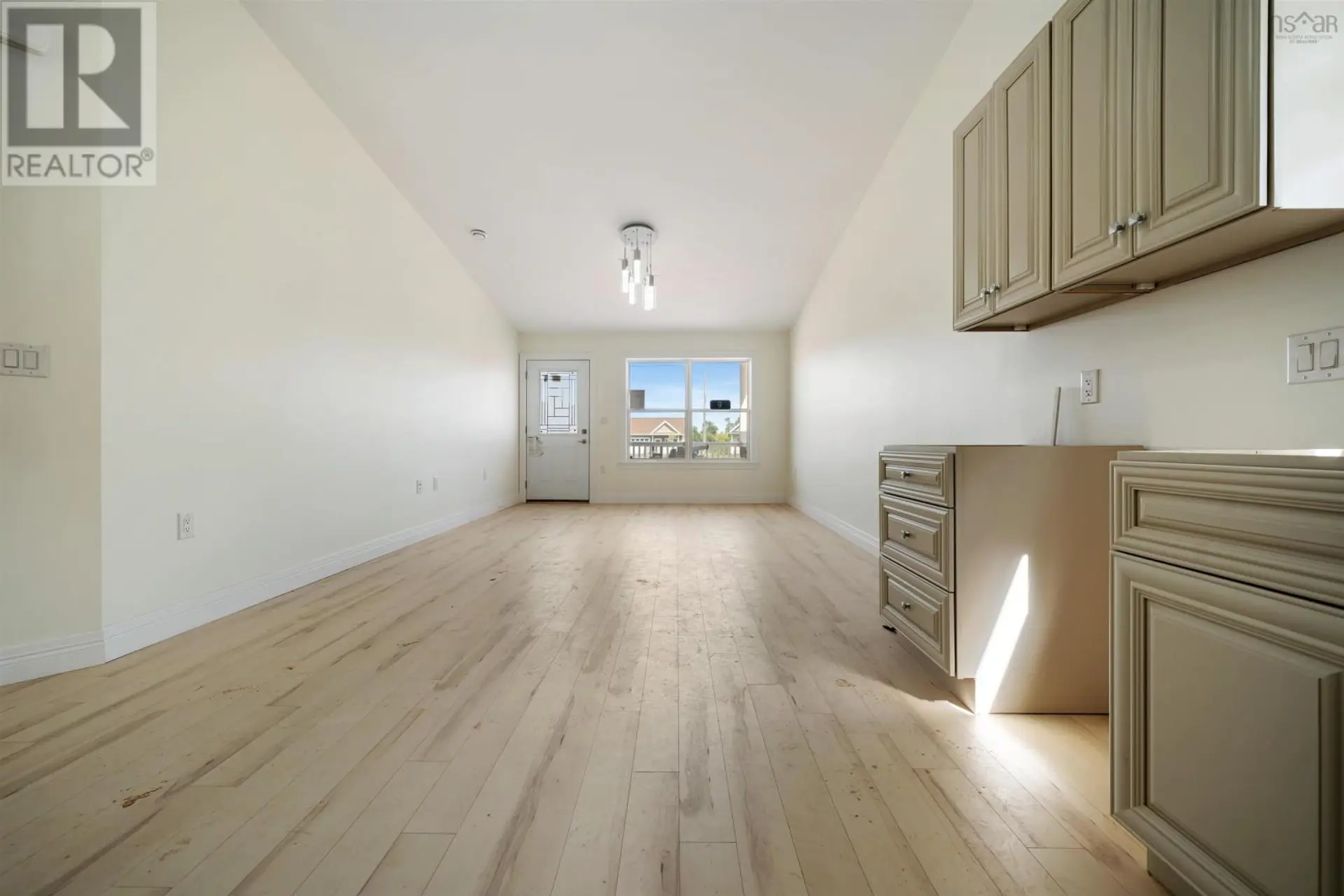9 SUMMER HILL PLACE - Image 7