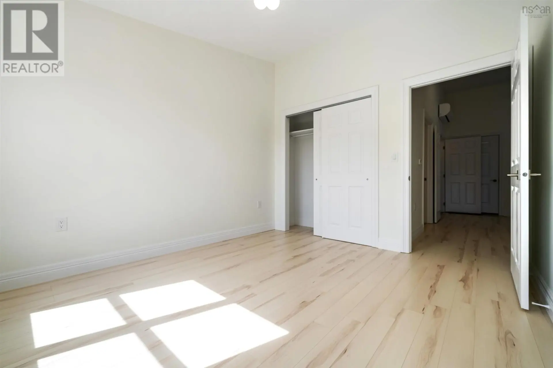 24 SUMMER HILL PLACE - Image 19