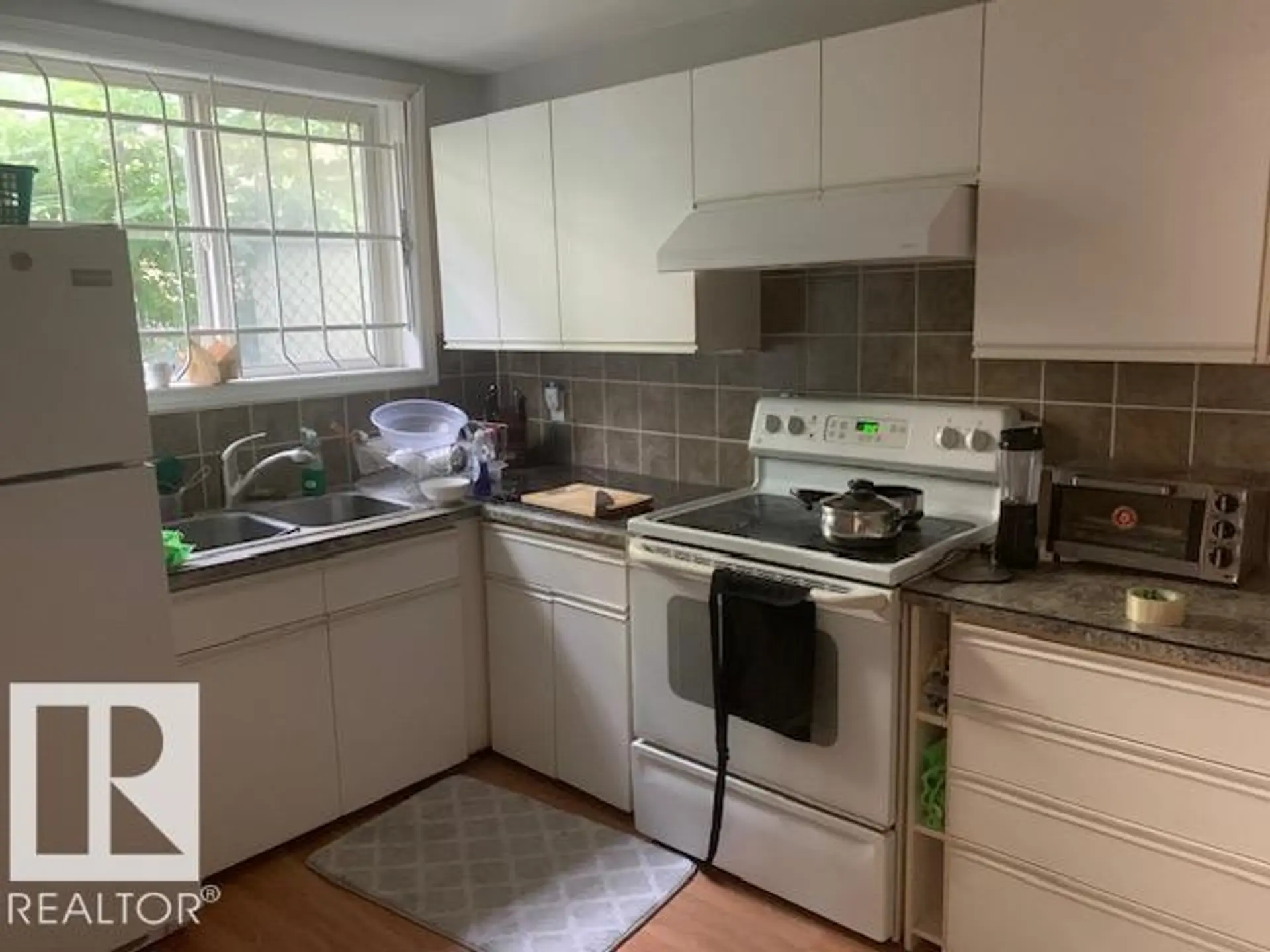 10965 96 ST NW NW - Image 4