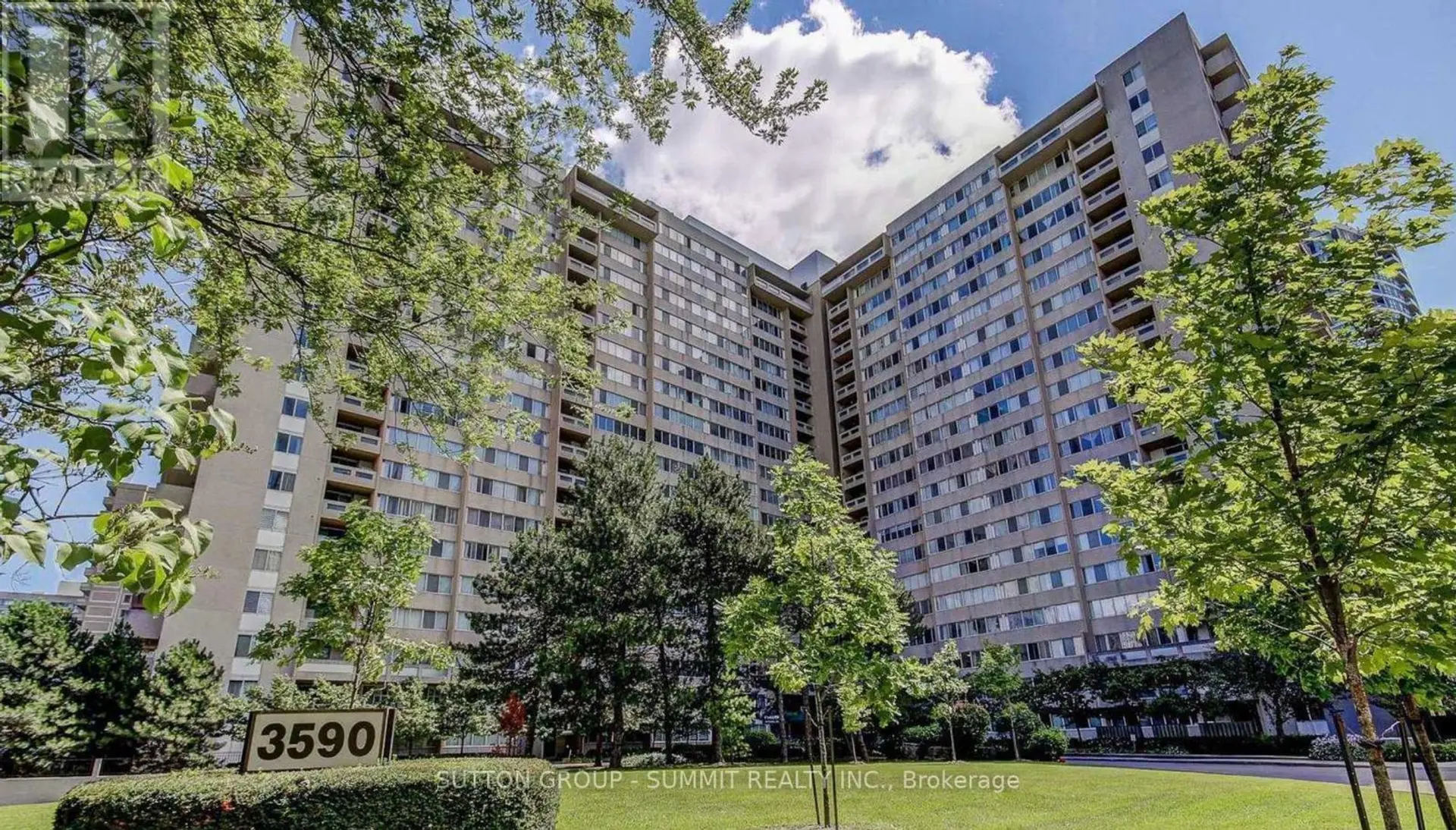 #408 3590 KANEFF CRESCENT - Image 1