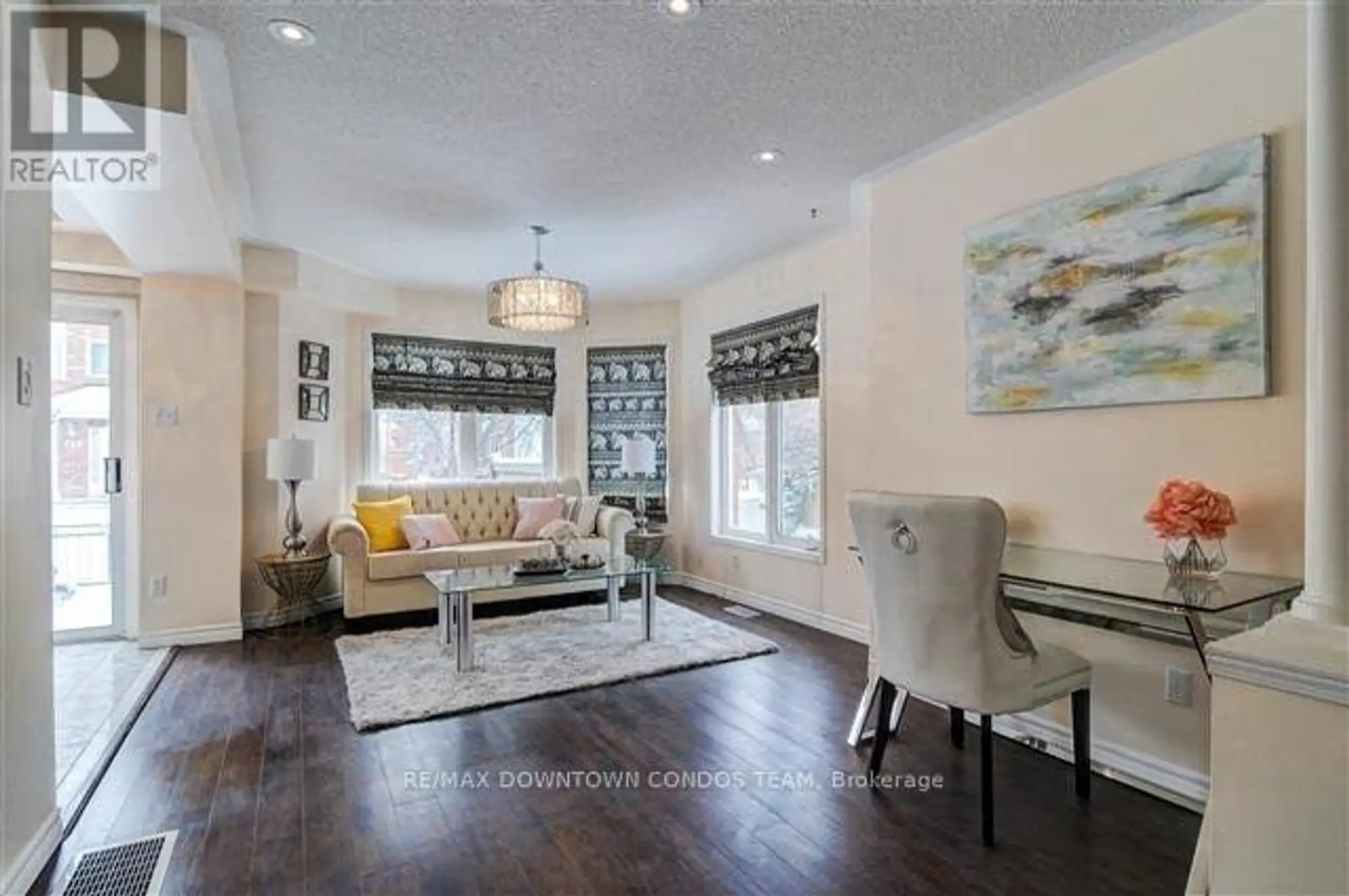 #154 18 CLARK AVENUE W - Image 6