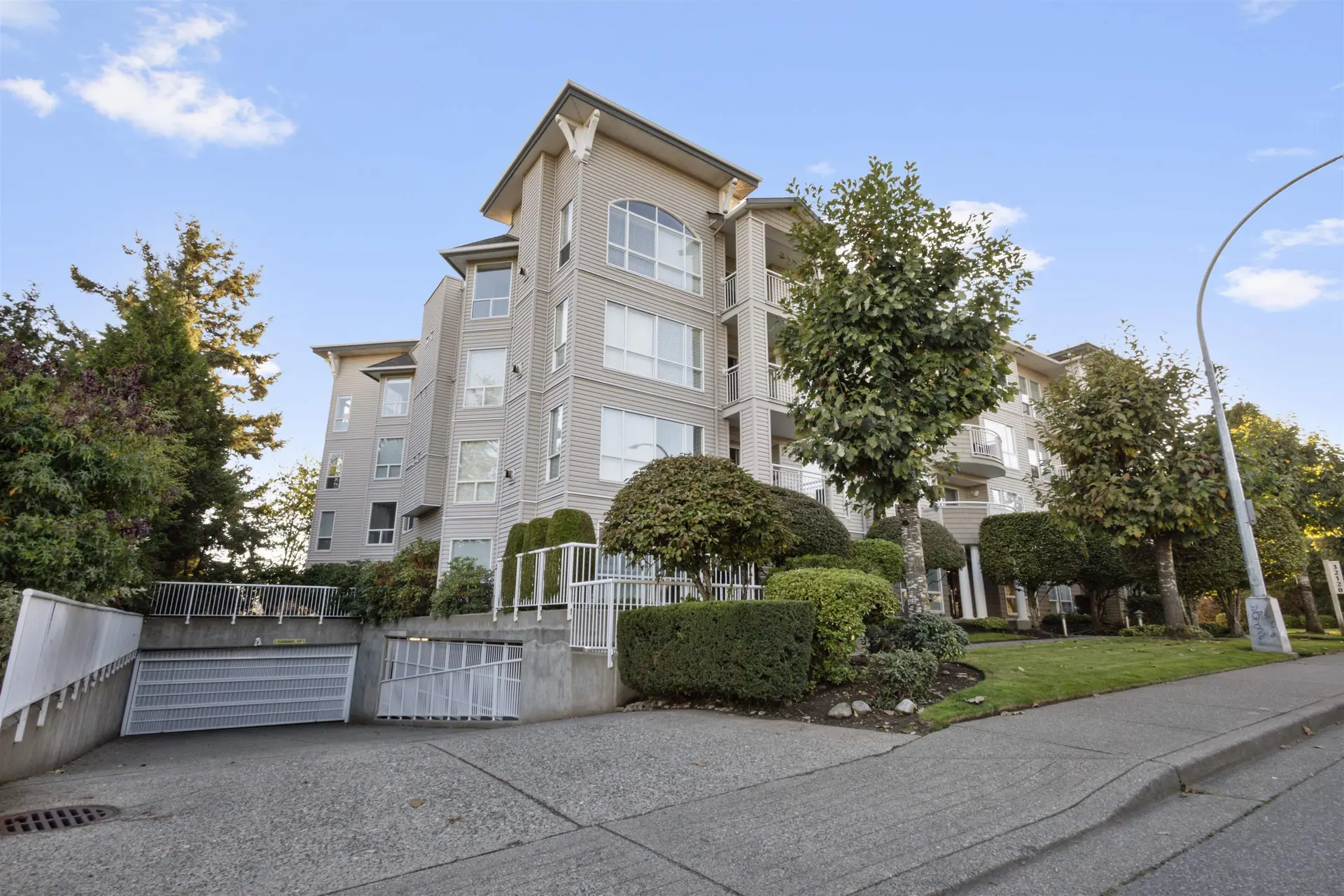 Property at #206 32120 Mt Waddington Avenue, Abbotsford, BC